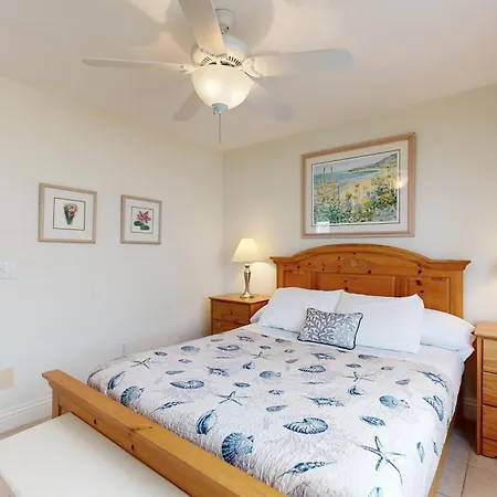 Cheery Retreat Apartment